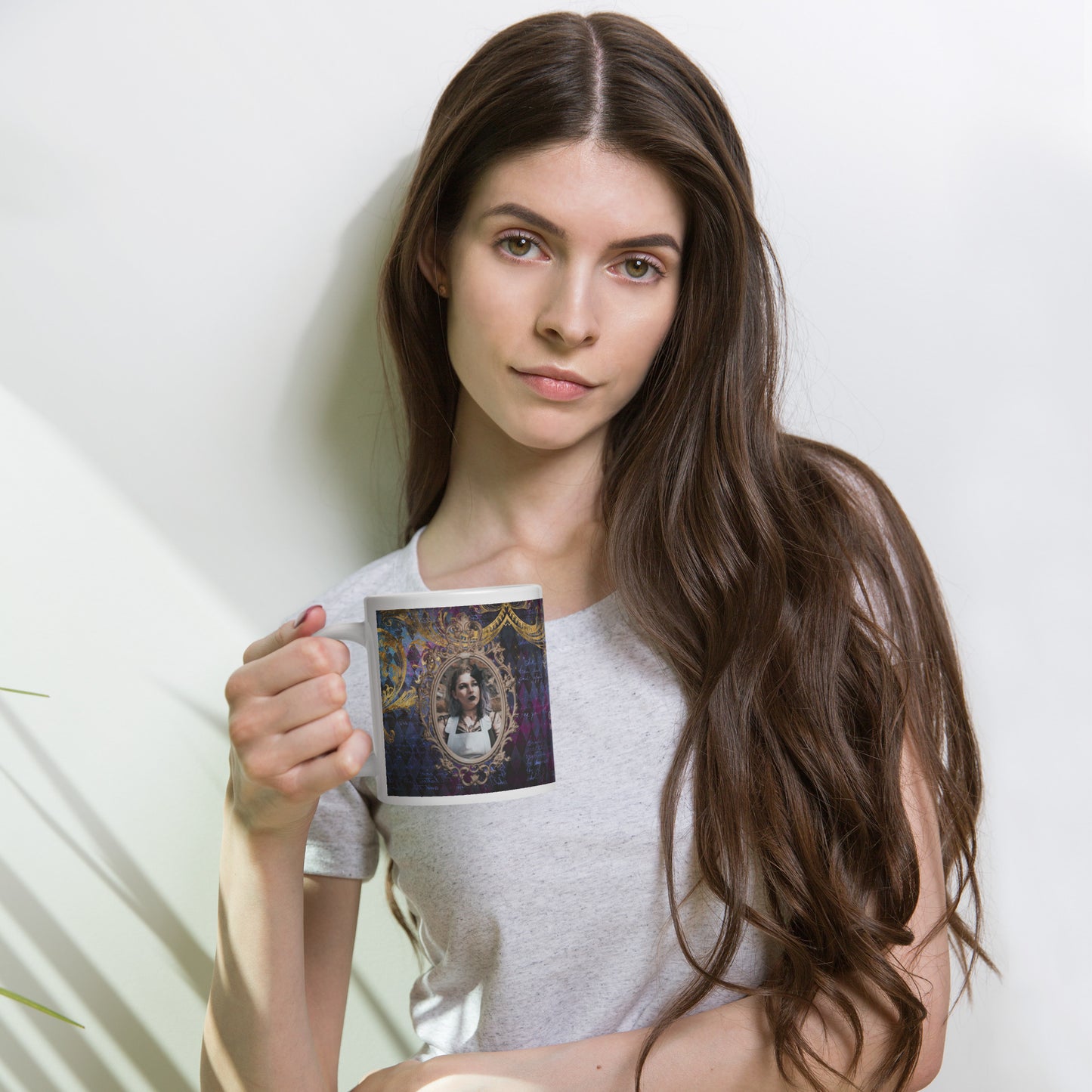Alice Glossy Mug